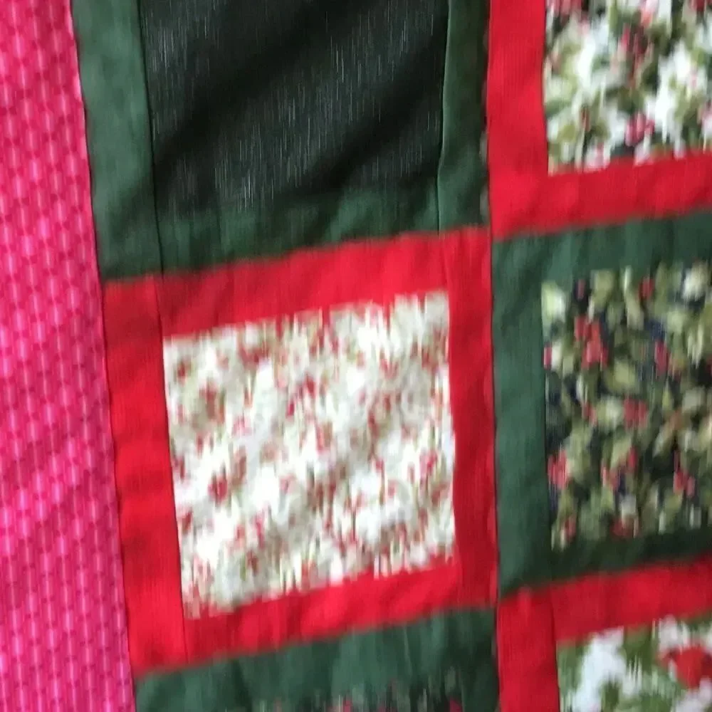 NWT Hand Crafted Holiday Sparkling Quilt